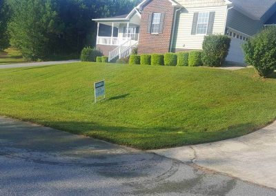 Wrenn's Lawn Service in Hickory, North Carolina - Yard mowing, trimming, mulching, landscaping, yard debris removal, gutter cleaning & routine maintenance.