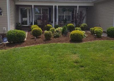 Wrenn's Lawn Service in Hickory, North Carolina - Yard mowing, trimming, mulching, landscaping, yard debris removal, gutter cleaning & routine maintenance.
